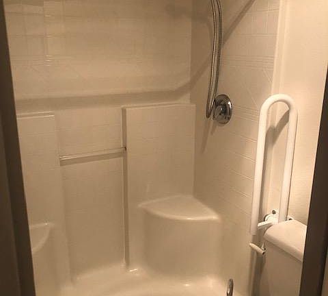 2nd image of 3338 Franklin Ave APT 1
