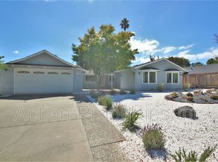 1074 Highlands Cir, Los Altos, CA 94024