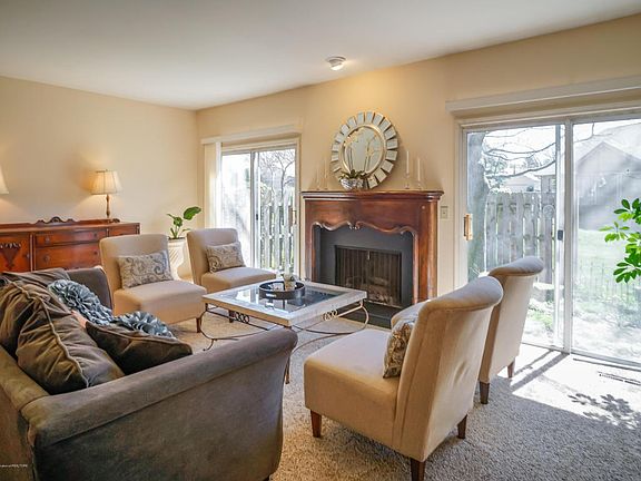 3rd image of 1217 Glenmeadow Ln