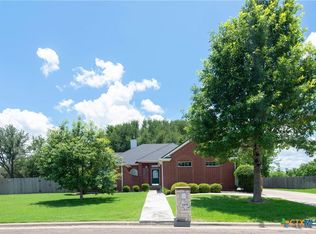 1935 Grandview Dr, Salado, TX 76571