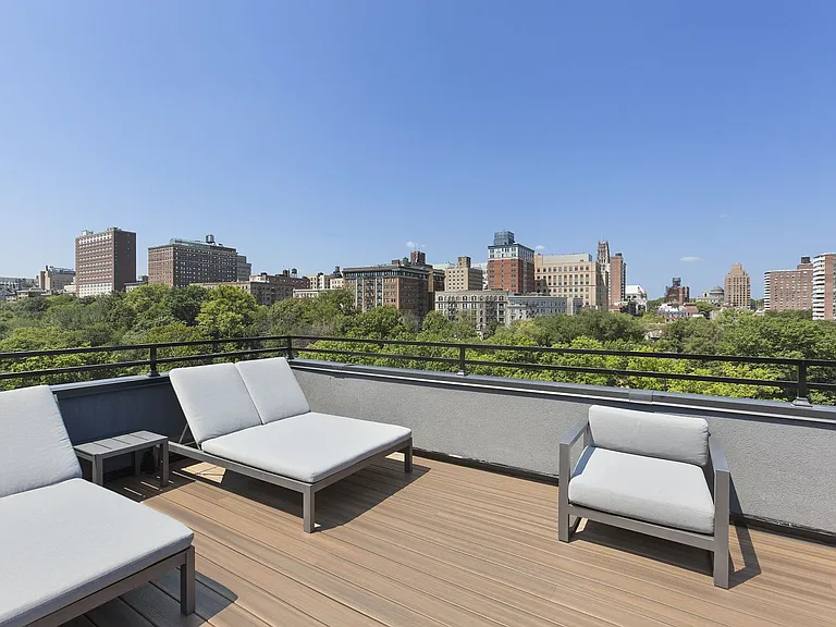 92 Morningside Ave #7D — Photo 8