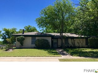105 Carothers St, Copperas Cove, TX 76522