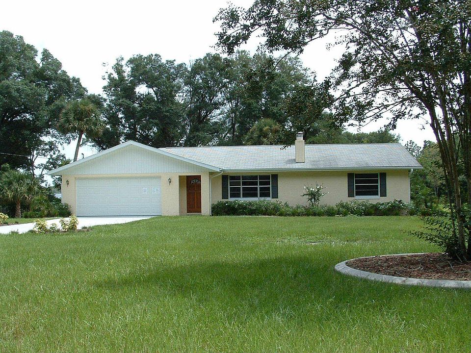 Easy Living on 1.5 Acres