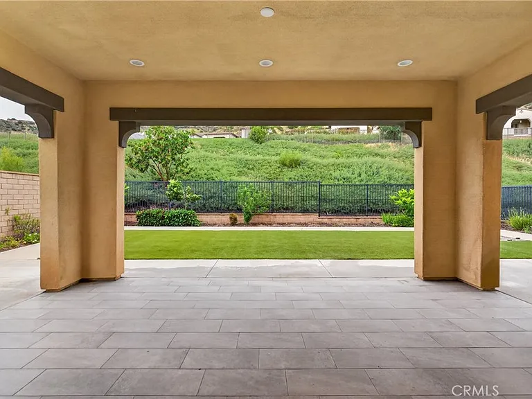 755 E Orange Blossom Way — Photo 64