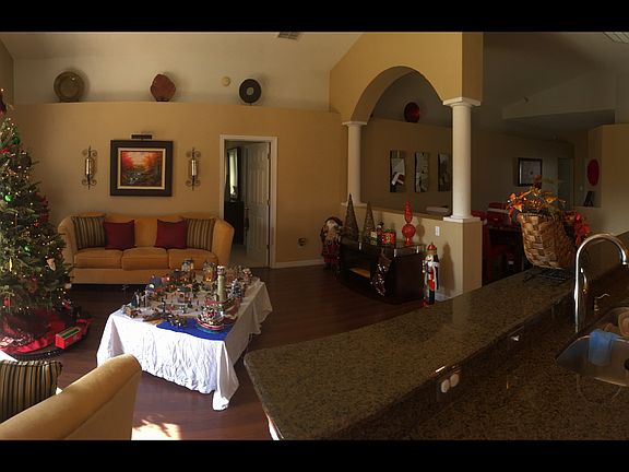 3rd image of 115 Somerset Way