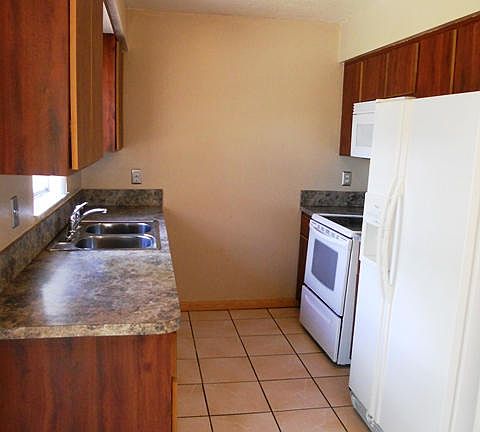 4th image of 1905 Fairlane Dr #0