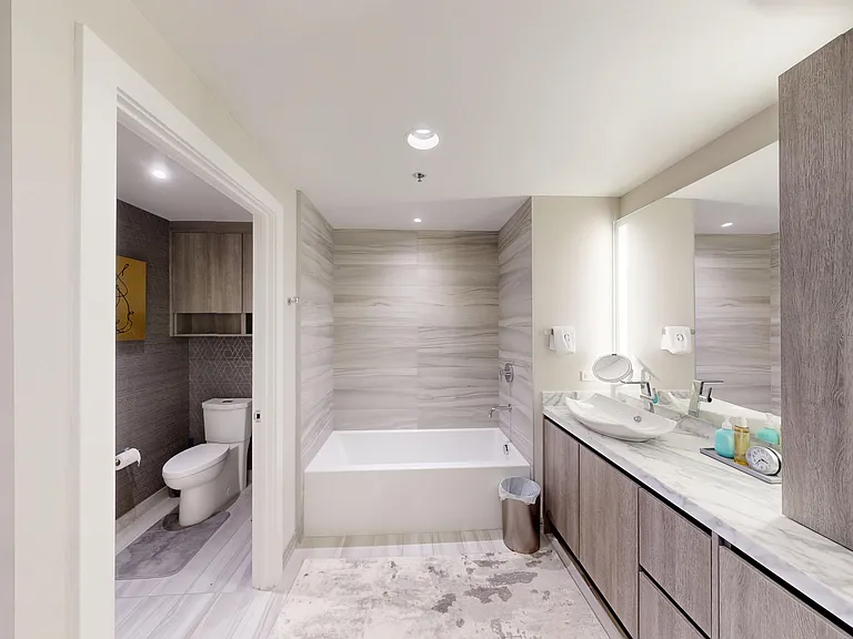 Primary Bath with Tub