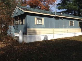 8 Laurel Ln, Montague, MA 01351