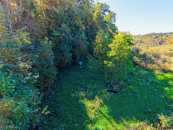 4th image of Crabapple Rd