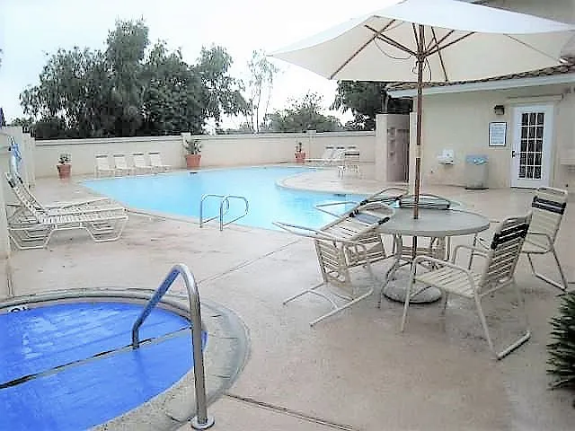 Pool Jacuzzi and weightroom