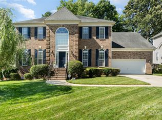4142 Oakton Ridge Ct, Matthews, NC 28105