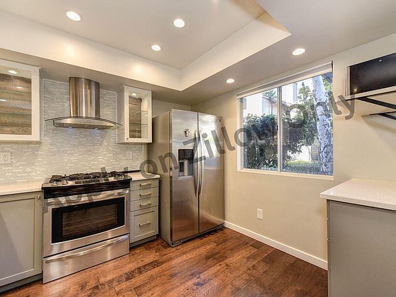 5th image of 9172 Madison Green Ln
