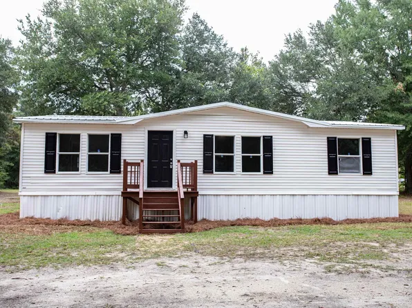 446 W Inwood St, Bethune, SC 29009