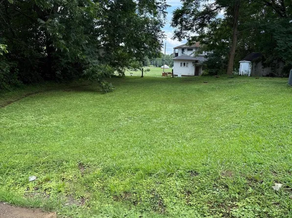 736 E Baltimore St, Jackson, TN 38301