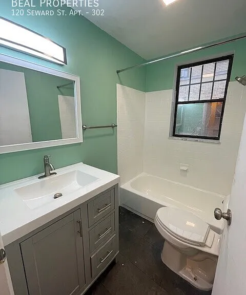 120 Seward St #302 — Photo 17
