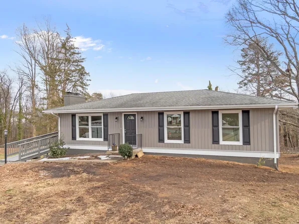 115 Deerwood Dr, Charlottesville, VA 22911