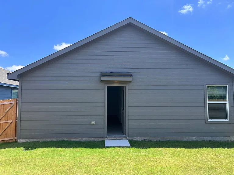 3910 Ontario Way — Photo 14