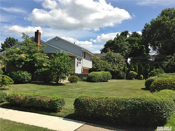 5th image of 84 Belmont Cir
