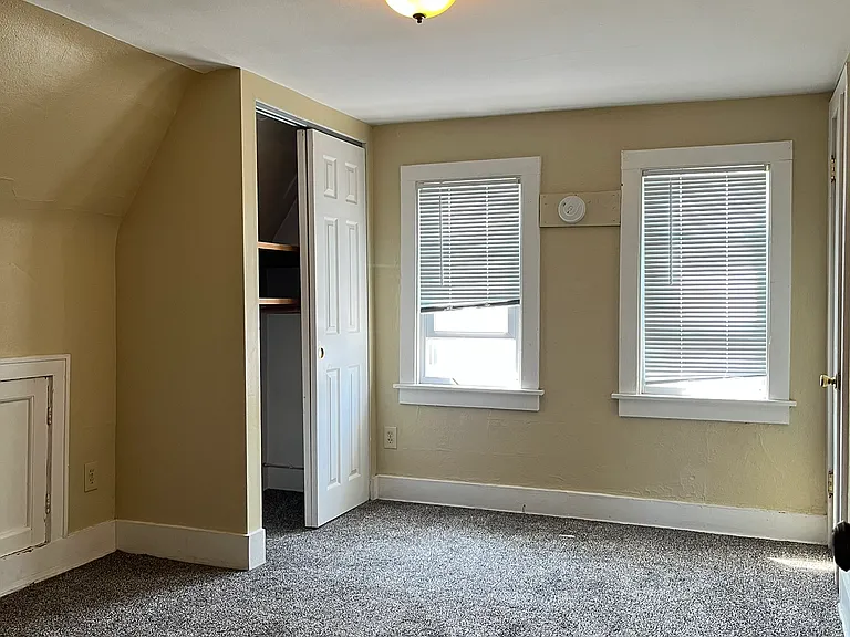 2223 E Vollmer Ave — Photo 17