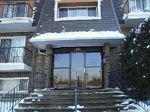 1st image of 3854 S Parkway Dr APT 3C