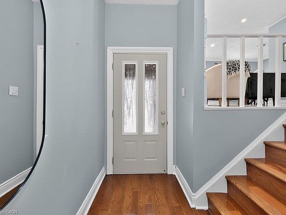 3rd image of 1444 Paddington Ct