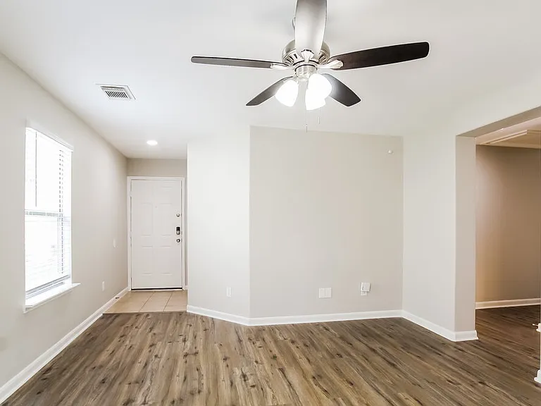 22831 Twisting Pine Dr — Photo 4