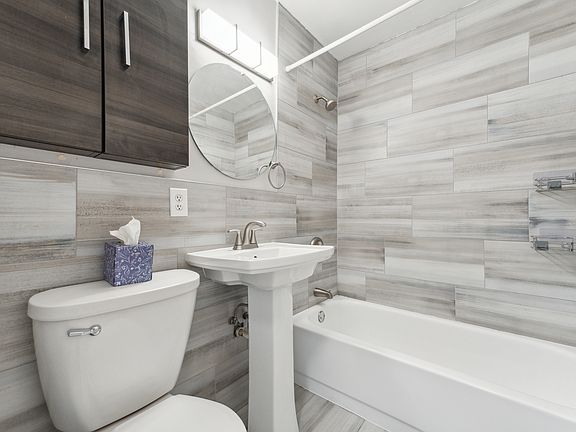 5th image of 2451 S Gaylord St #10506871