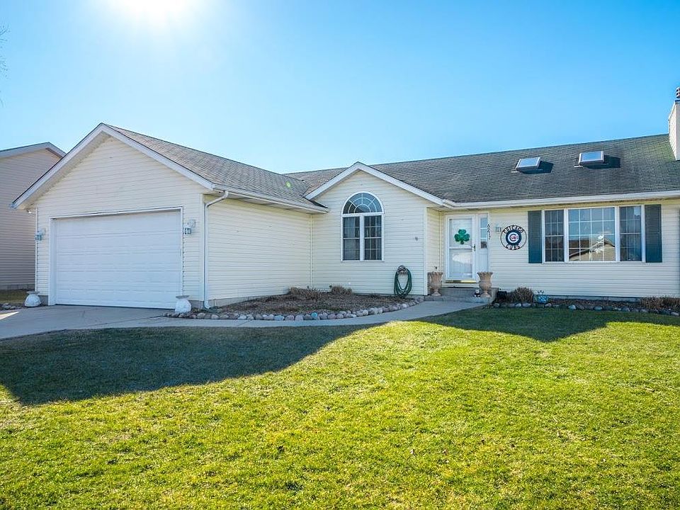 1st image of 6217 W 135th Pl