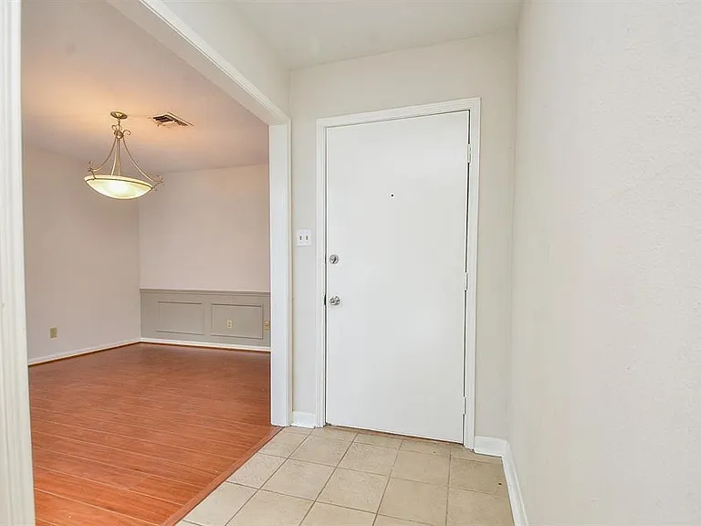 15815 Boulder Oaks Dr — Photo 27