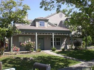 1621 Zinfandel Ct, Petaluma, CA