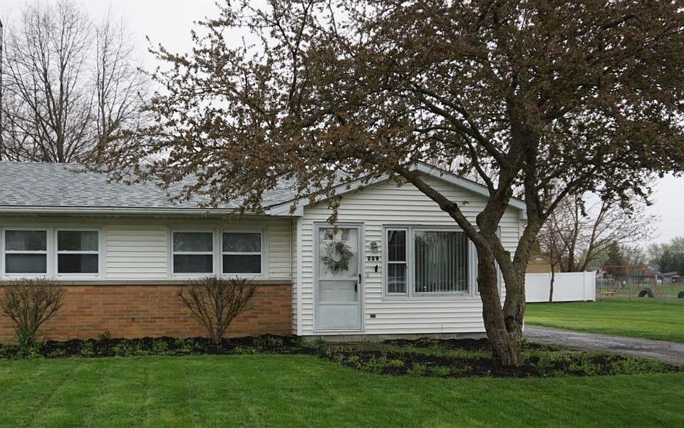1st image of 208 Randall Dr