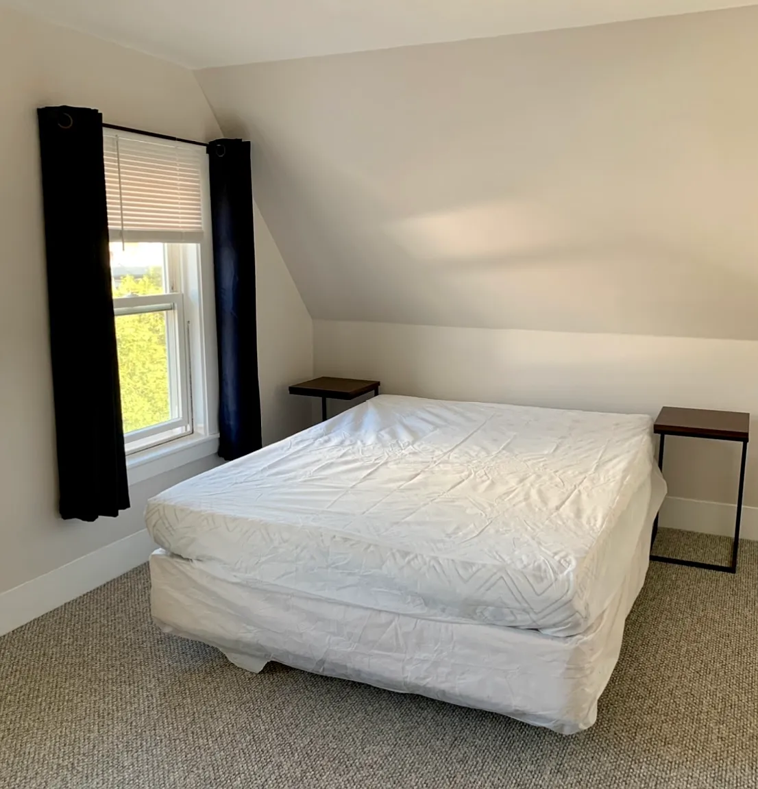 2 bed, 750 sqft, $2,250 — Photo 4