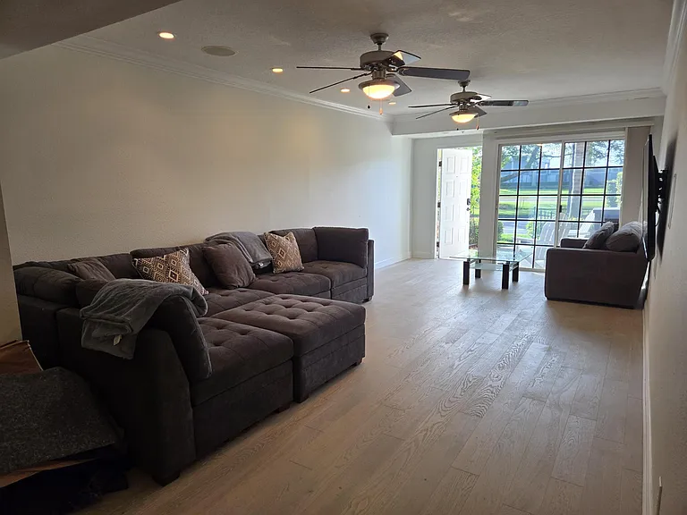 922 N Shore Dr NE — Photo 30