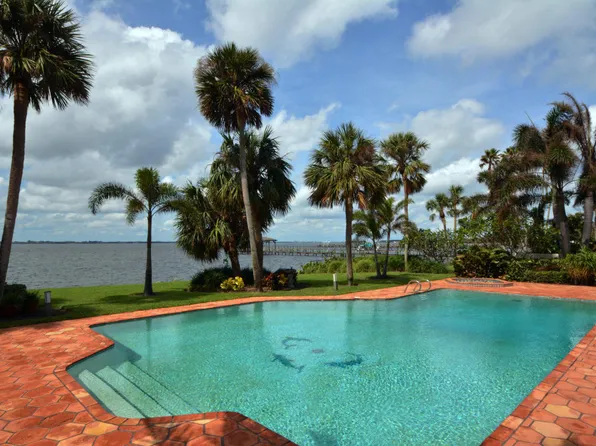 216 Road To Waterford Bay, Melbourne Beach, FL 32951