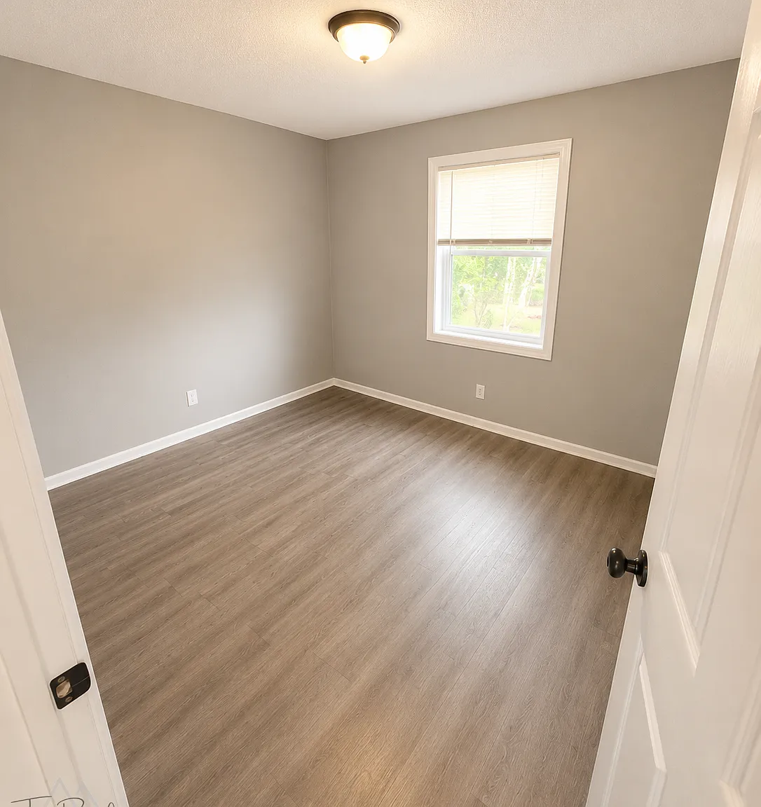 501 Westlawn - 28 — Photo 4