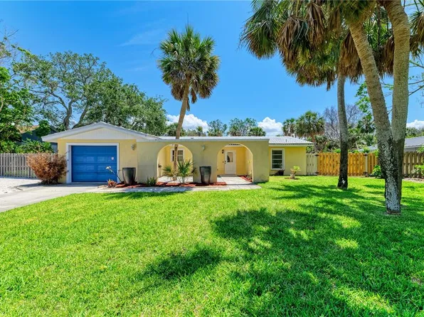 5223 Shadow Lawn Dr, Sarasota, FL 34242