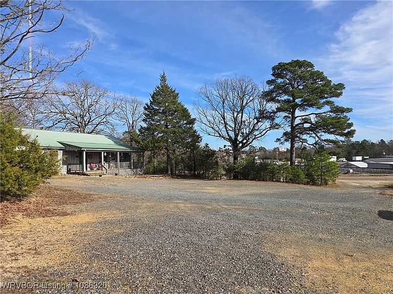Listing photo 4