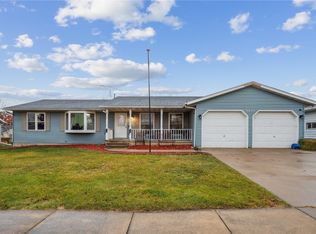 3455 Crown Ave, Marion, IA 52302