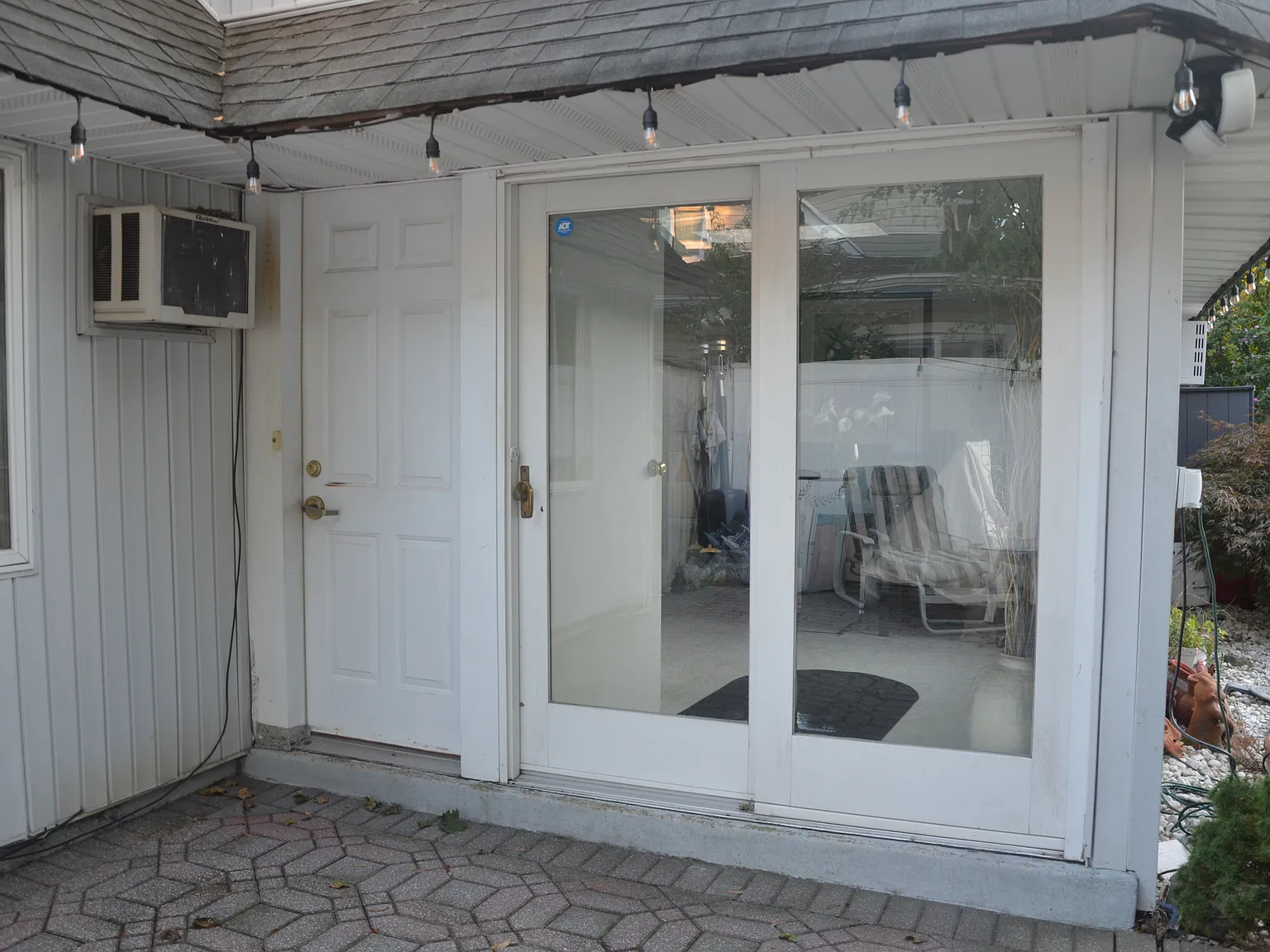 1 bed, 950 sqft, $1,900 — Photo 3