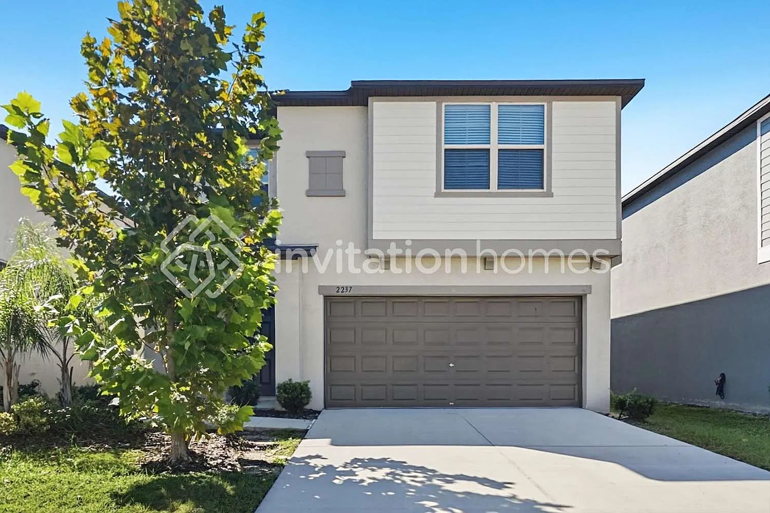 2237 Treesdale Ave Ruskin, FL 33570 — Photo 1
