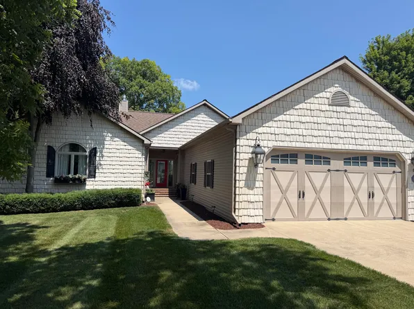 4240 Dawn Dr, Hillsdale, MI 49242
