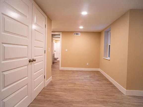 5th image of 453 S Mashburn Ave #1