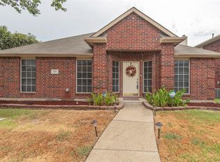 929 Fenimore Dr, Lewisville, TX 75077