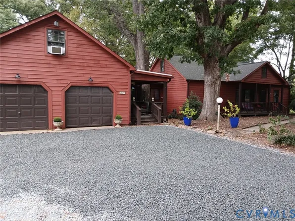 2174 Grubby Rd, Halifax, VA 24558