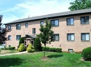 8905 Westview Rd, Wilmington, DE 19802