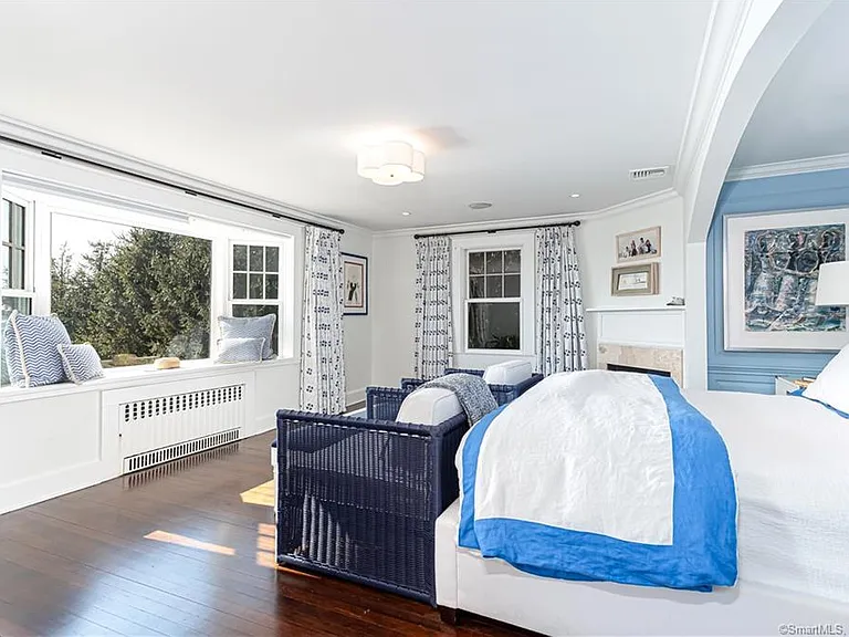 144 Davenport Dr — Photo 17