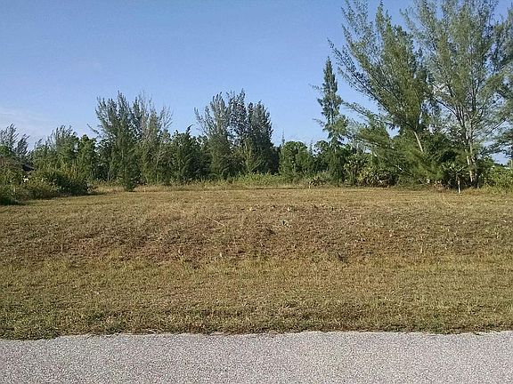 2nd image of 16106 Ladd Ct
