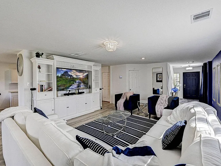 1702 Campos Ct — Photo 18
