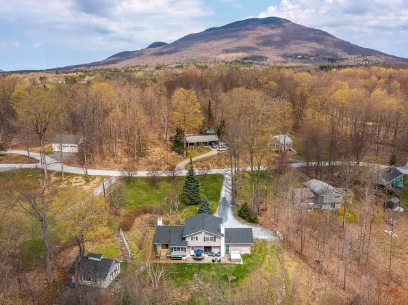 327 Deer Meadow Road, Manchester, VT 05255