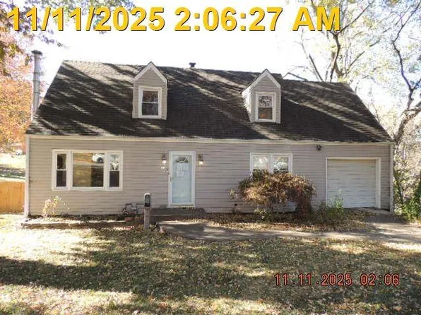 3228 S Cedar Ave, Independence, MO 64052